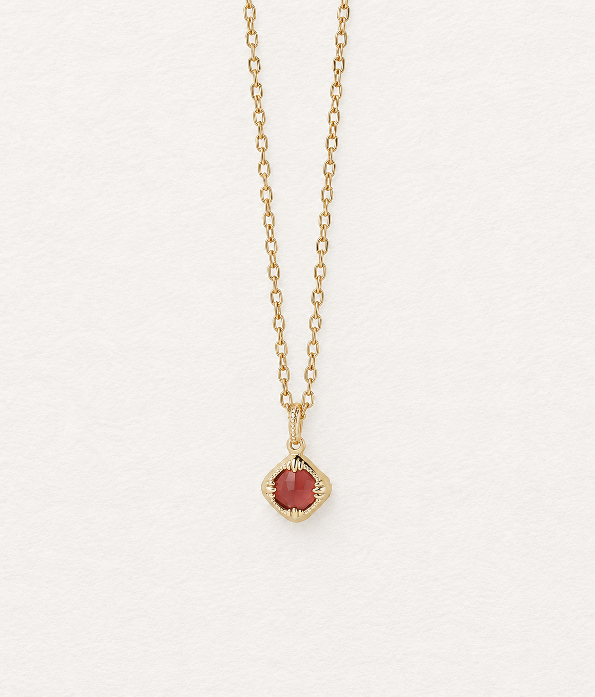 Collier à pendentif réversible en grenat