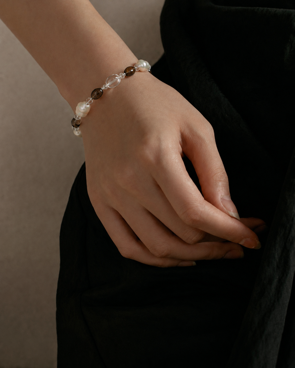 Earthbound Glow —— Tiger Eye, Smoky Quartz & Pearl Bracelet