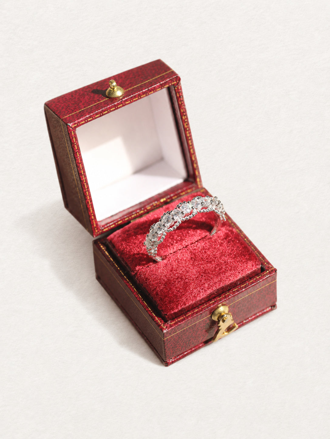 Lace Moissanite Ring
