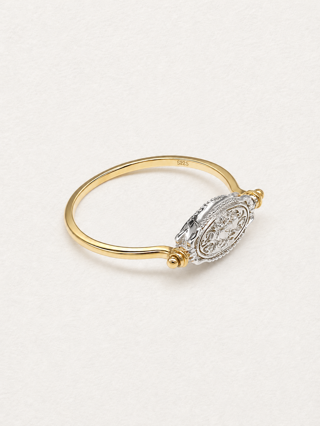 Reversible Iolite Ring