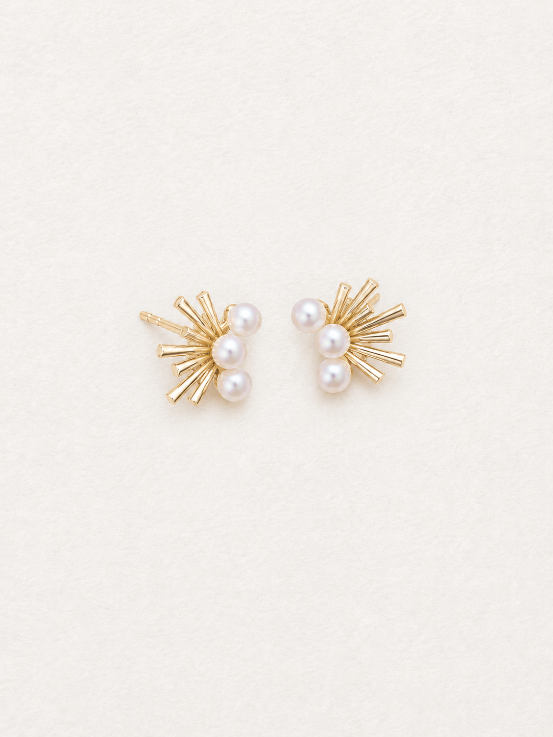 Bloom Pearl Stud Earrings