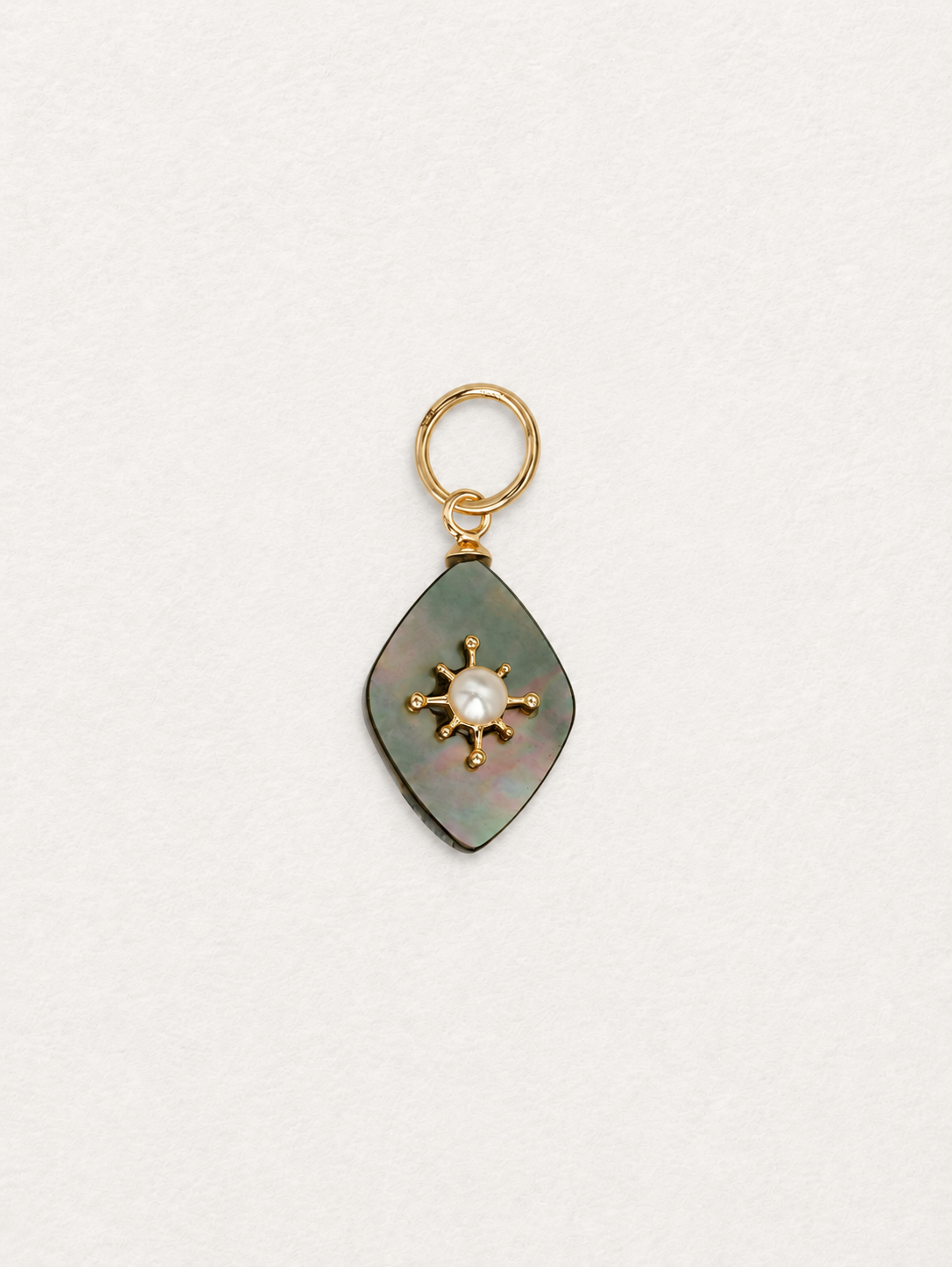 Diamond-Shaped Black Shell Pendant