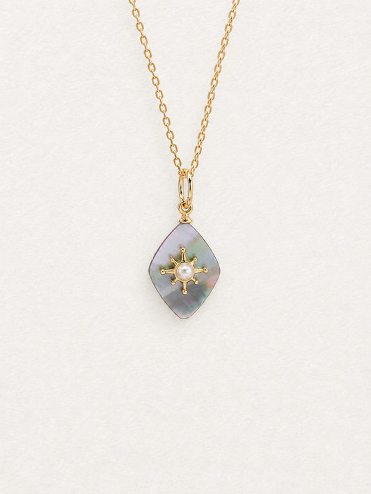 Diamond-Shaped Black Shell Pendant